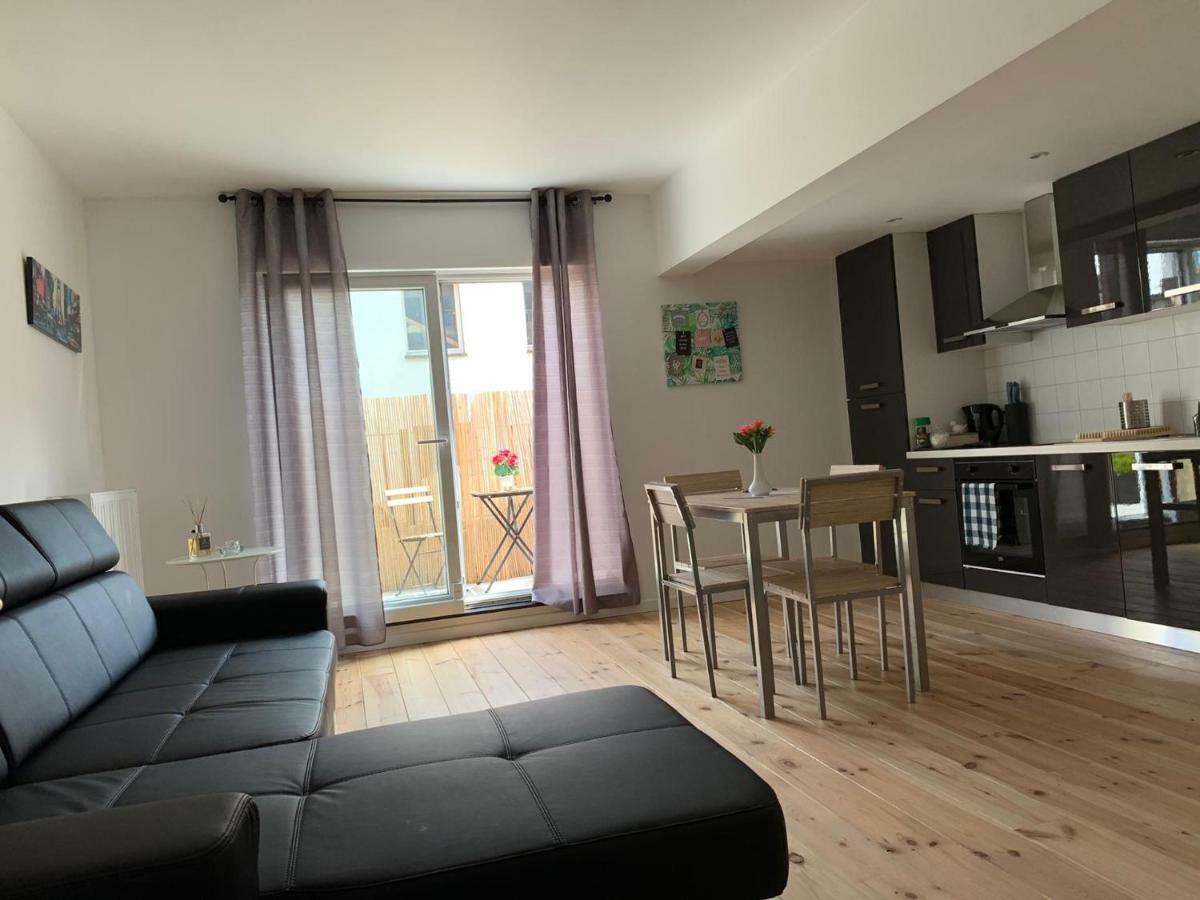 Attractive Modern Apartment Брюссель Экстерьер фото